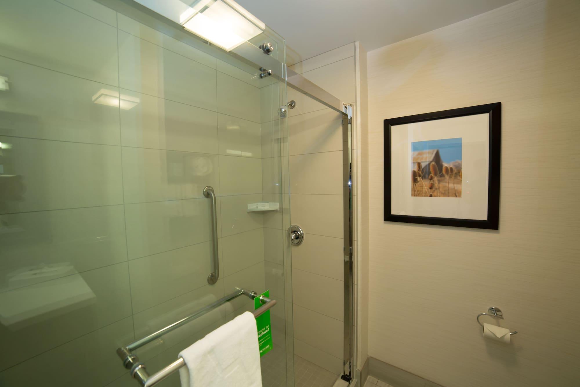 Hampton Inn By Hilton Lloydminster Extérieur photo