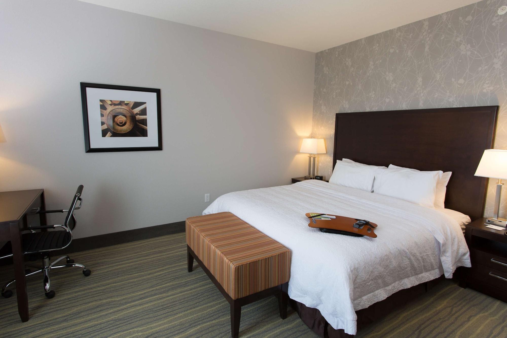 Hampton Inn By Hilton Lloydminster Extérieur photo