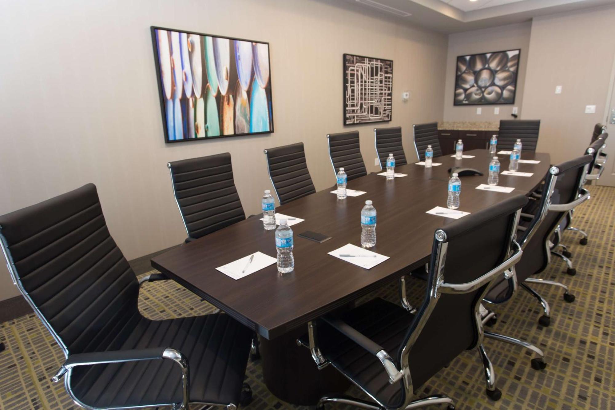 Hampton Inn By Hilton Lloydminster Extérieur photo