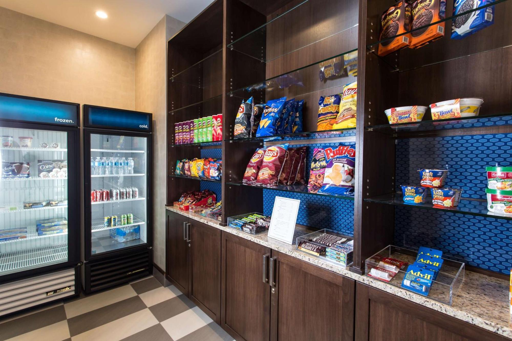 Hampton Inn By Hilton Lloydminster Extérieur photo